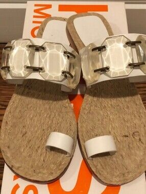 KORS Michael Kors August Flat Sandals, featuring an elegant toe-ring design.